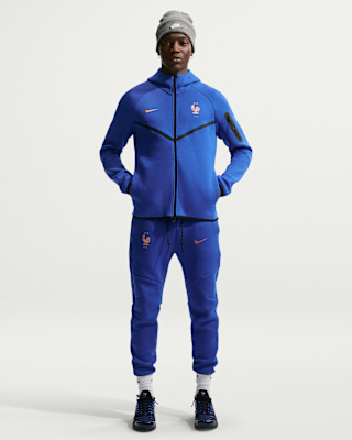 FFF Tech Fleece Windrunner Men's Nike Soccer Full-Zip Hoodie. Nike.com